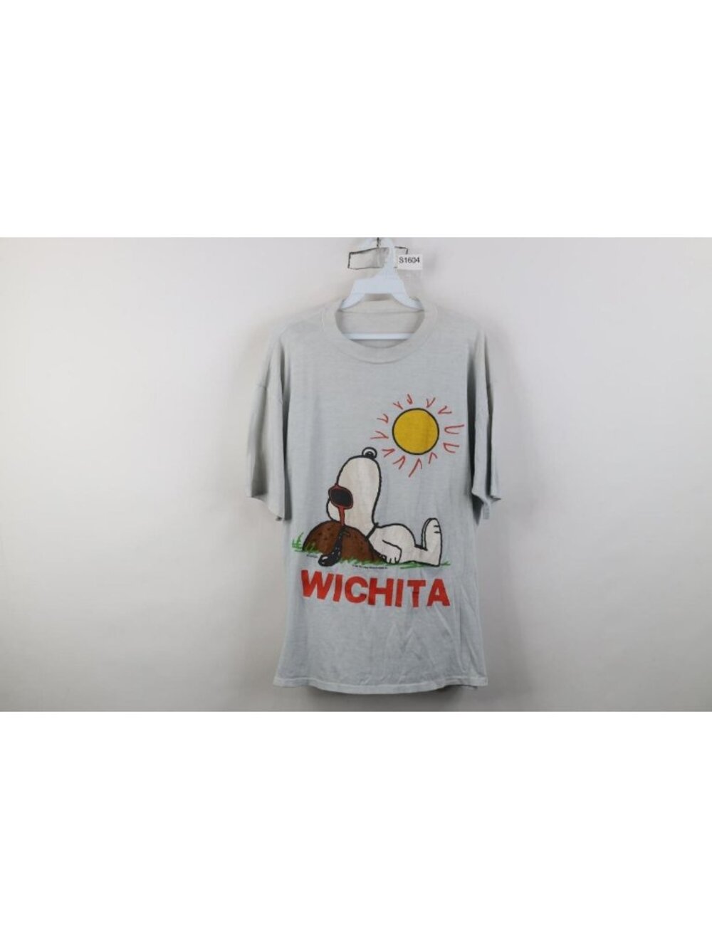 Vintage 70s Peanuts Snoopy Mens Large Spell Out Wichita Short Sleeve T-Shirt USA